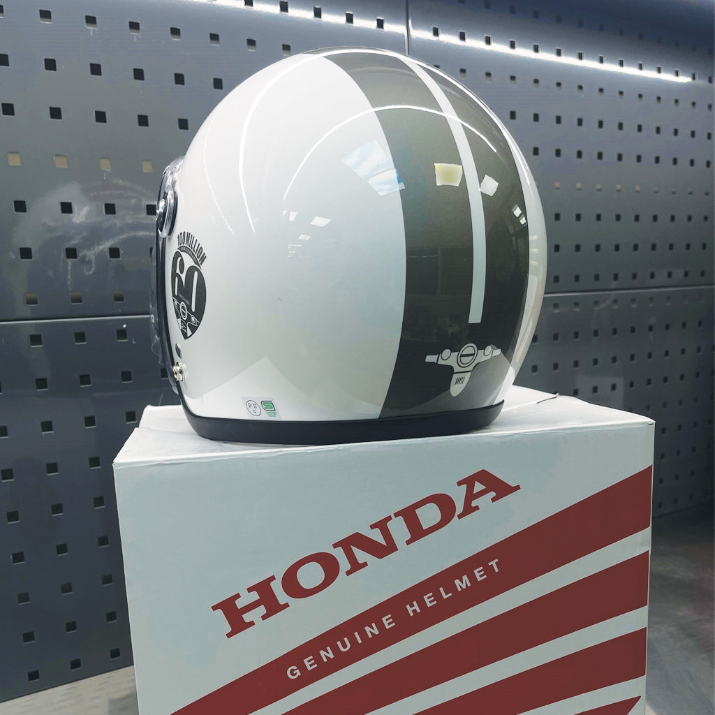 HCP0004 Honda CUB 60th Anniversary Helmet 57-60cm - New With Tags